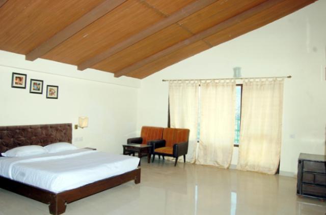 Natureraga Fernhill Resort Chail Ruang foto