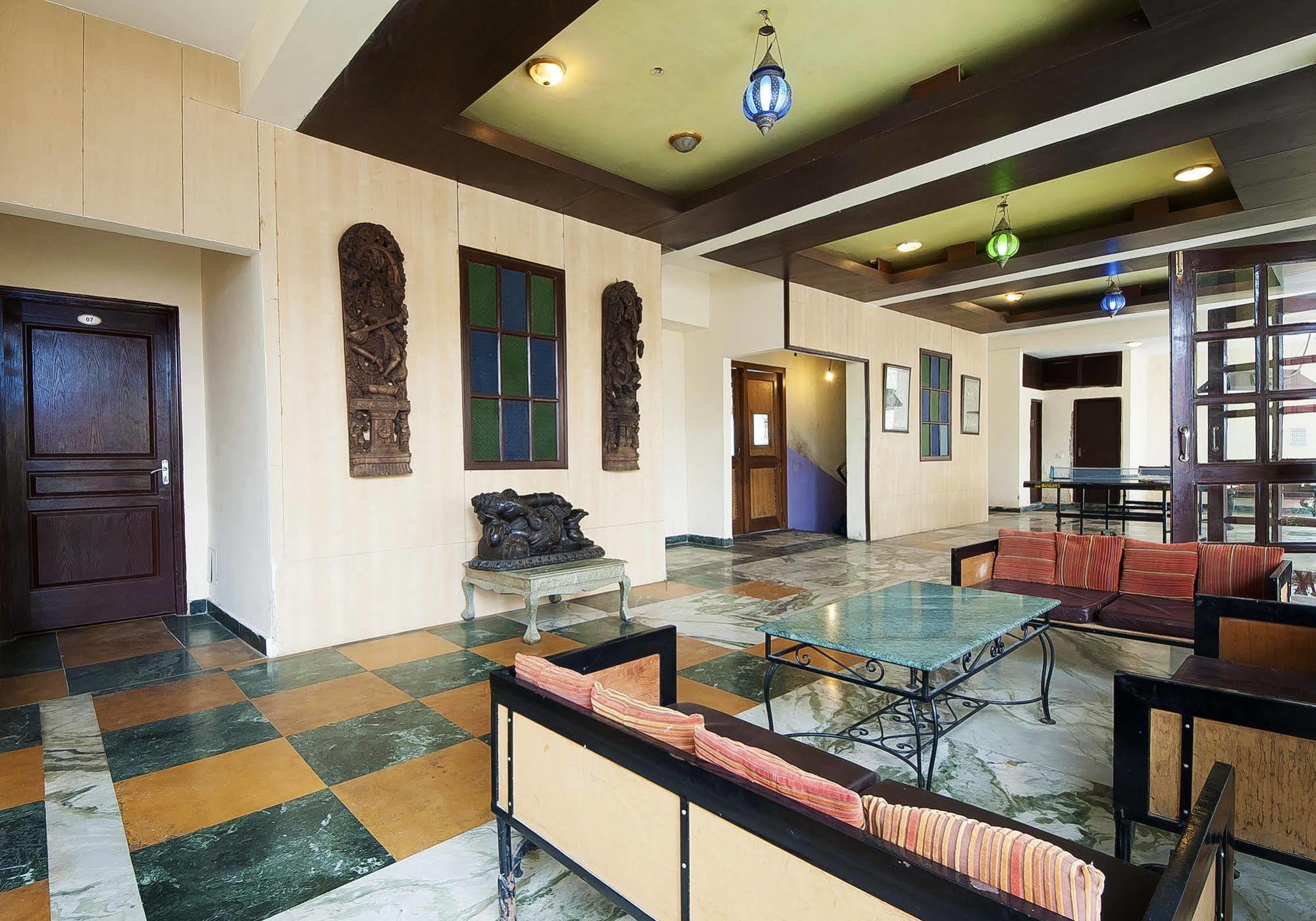 Natureraga Fernhill Resort Chail Bagian luar foto